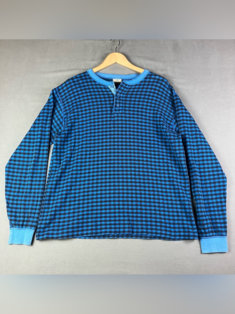 Vintage L.L. Bean Men’s Size L? River Diver Henley Shirt Plaid Blue & Black. In